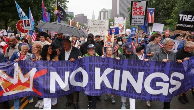 “No Kings” প্রতিবাদ ও বস্টন প্রাইড