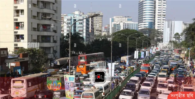গাজীপুরের পুলিশ কমিশনার থাকেন ঢাকায়, প্রতিদিন যাতায়াতের জন্য বন্ধ থাকে রাস্তা
