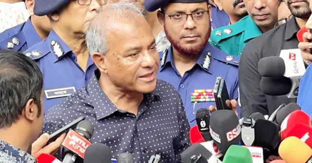 পাহাড়ে অস্থিতিশীলতা রোধে কঠোর অবস্থানে সরকার: স্বরাষ্ট্র উপদেষ্টা জাহাঙ্গীর আলম