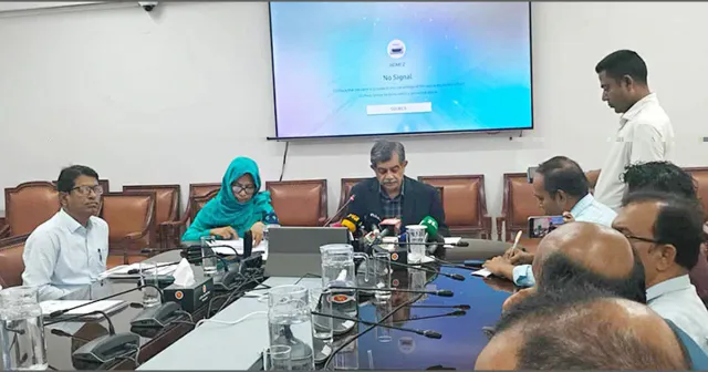 শিক্ষকদের বাড়িভাড়া বাড়ানোর উদ্যোগে সরকারের ইতিবাচক সাড়া — জানালেন শিক্ষা উপদেষ্টা