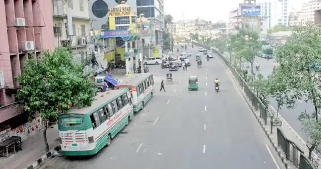 বিশ্বে বায়ুদূষণে দ্বিতীয় স্থানে ঢাকা, শীর্ষে দিল্লি — আইকিউএয়ারের নতুন সূচক