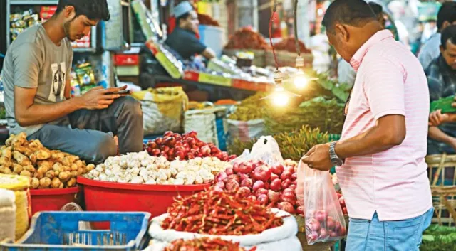 রমজানের আগে খাদ্যদ্রব্যের দামে চাপ, জানুয়ারিতে মুদ্রাস্ফীতি বেড়ে ৮.৫৮ শতাংশ