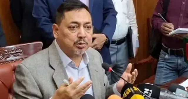 দেরিতে অফিসে এলে সরকারি কর্মকর্তা-কর্মচারীদের বিরুদ্ধে কঠোর ব্যবস্থা: মন্ত্রিপরিষদ সচিব