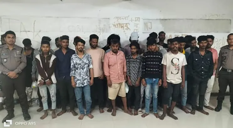 মোহাম্মদপুরে টানা অভিযানে দুই দিনে গ্রেপ্তার ১৩৩ জন